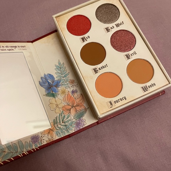 StoryBooks Cosmetics- Little Red Riding Hood - NEW - Picture 4 of 6